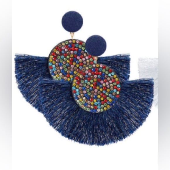 Jewelry - Beautiful Tassel earrings